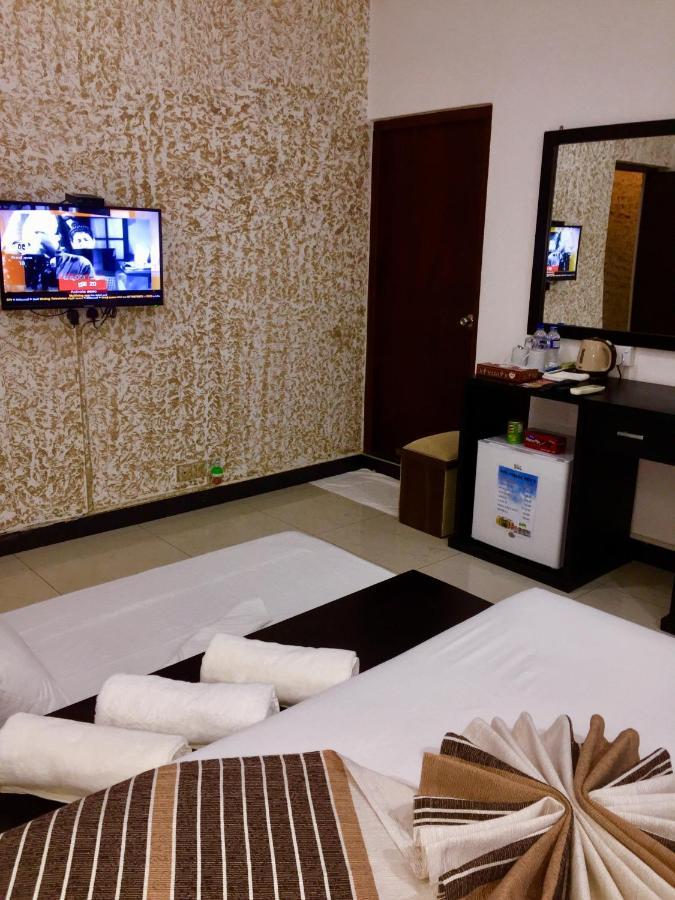 Oyo Motelvip Colombo Eksteriør bilde
