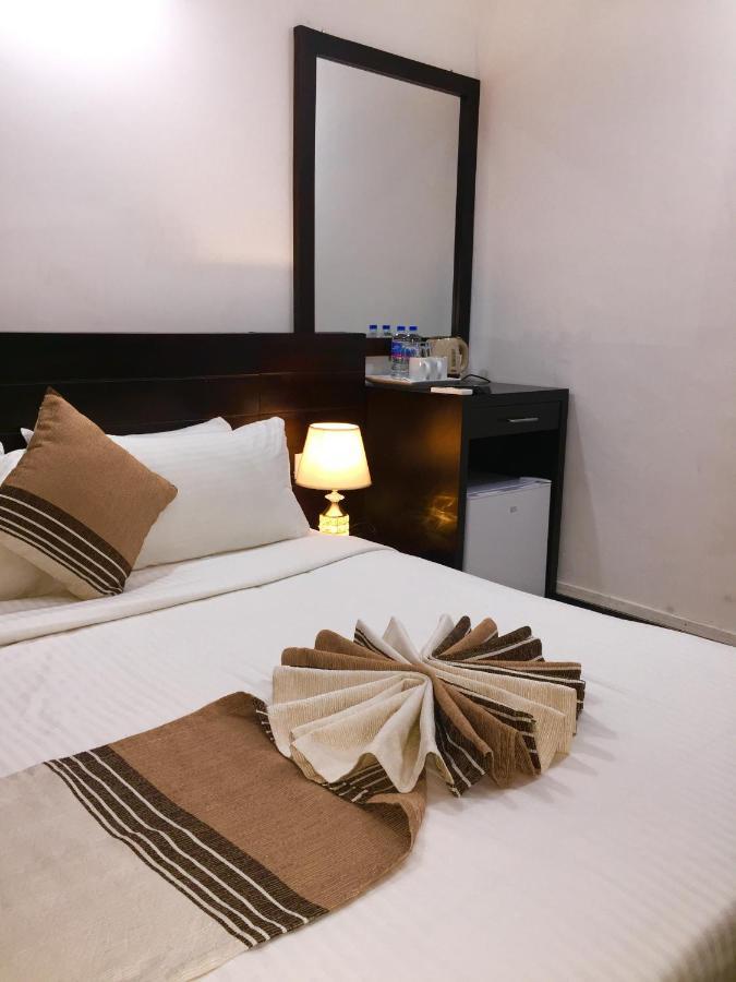 Oyo Motelvip Colombo Eksteriør bilde