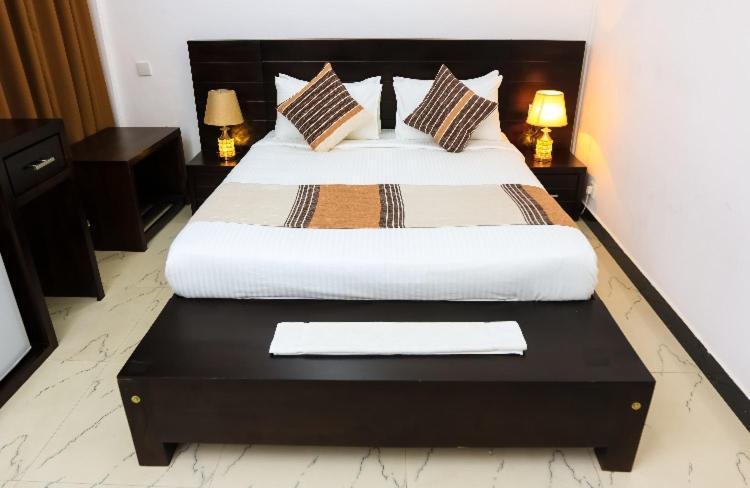 Oyo Motelvip Colombo Eksteriør bilde