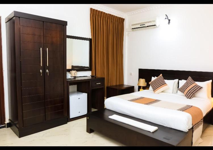 Oyo Motelvip Colombo Eksteriør bilde