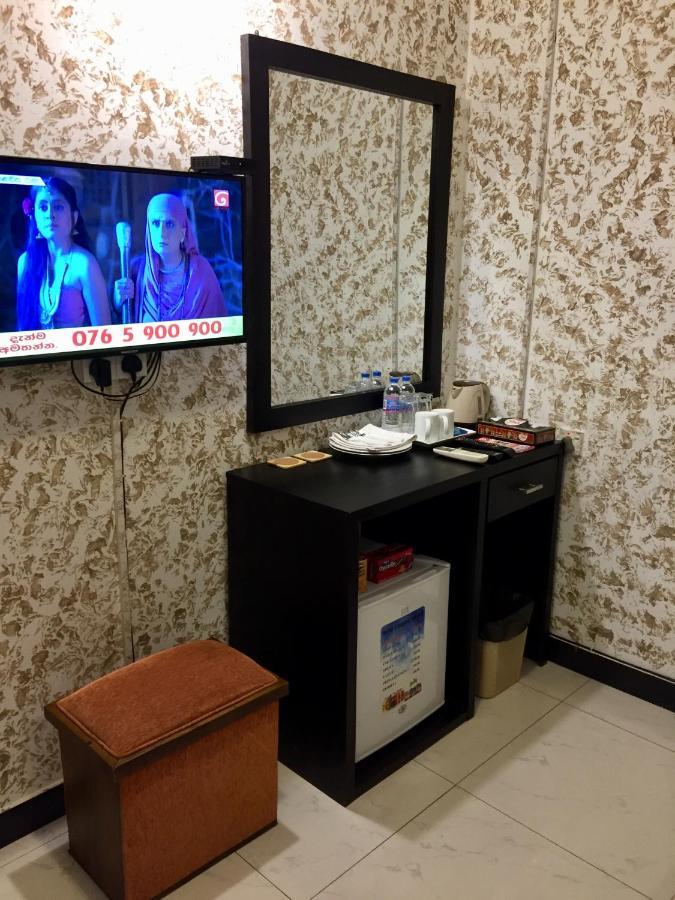 Oyo Motelvip Colombo Eksteriør bilde