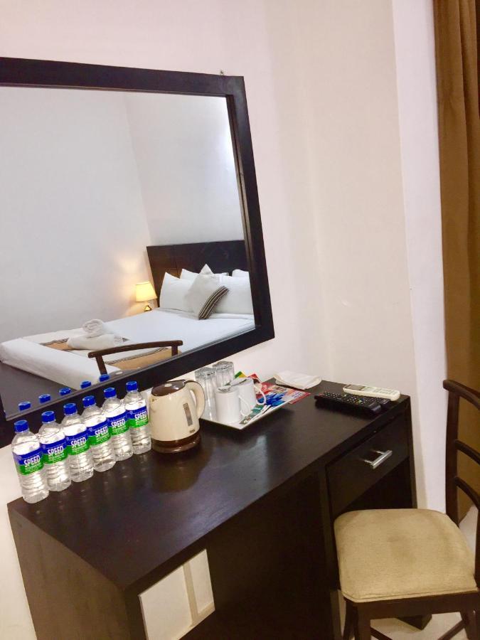 Oyo Motelvip Colombo Eksteriør bilde