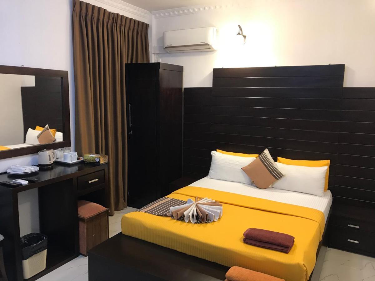 Oyo Motelvip Colombo Eksteriør bilde