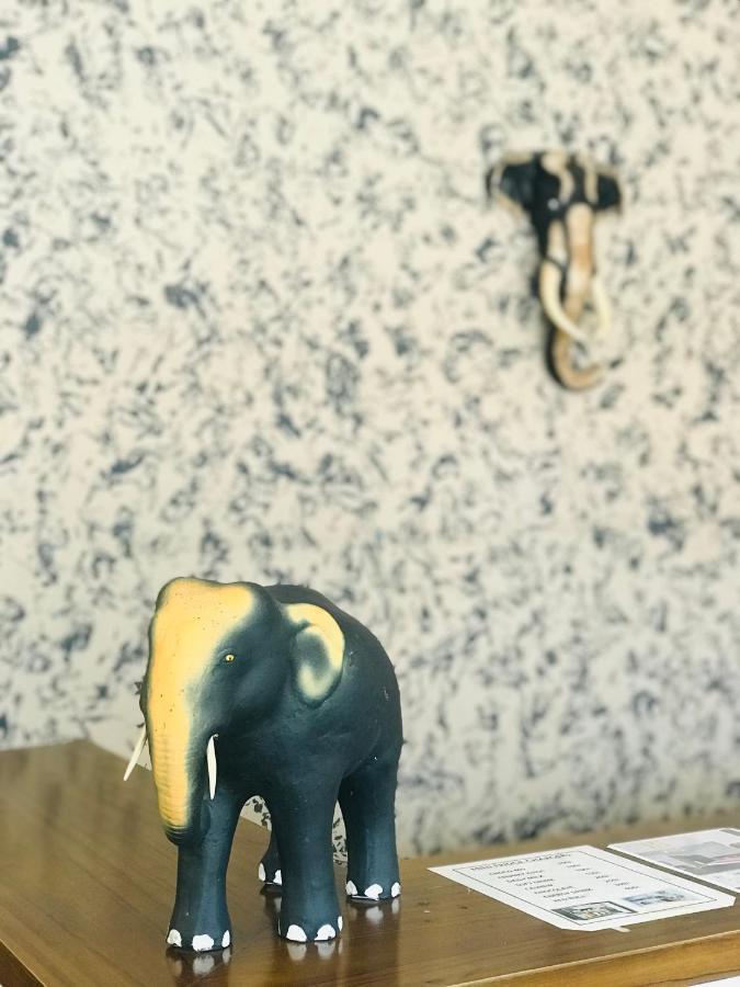 Oyo Motelvip Colombo Eksteriør bilde